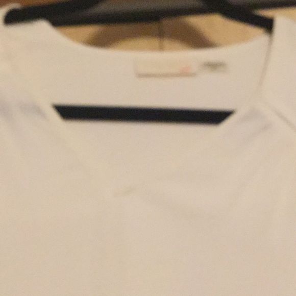 Ramy BrookSumner V-Neck Pleated Cuff Blouse - Picture 3 of 11